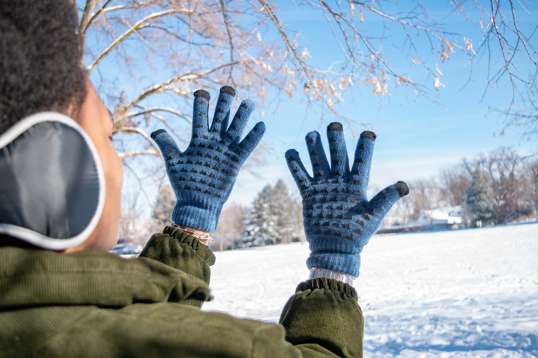 highdesertgear-brrrtek-winter-gloves-hats-earmuffs